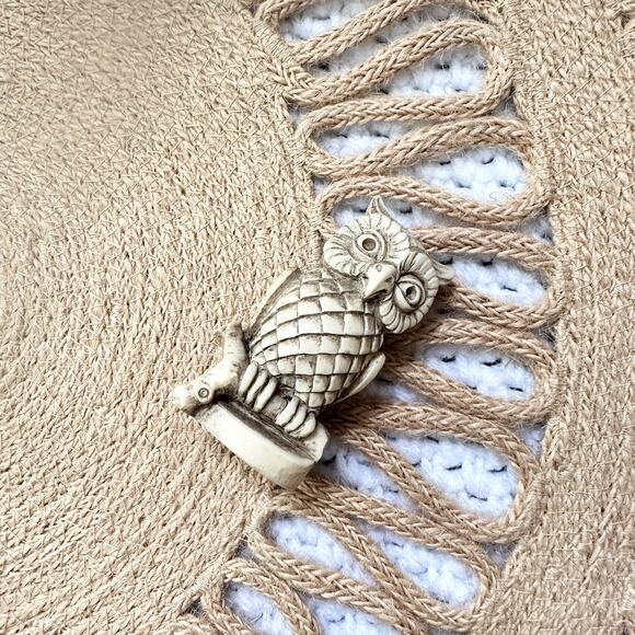 Vintage Hand Carved Perched Owl on Limb Figurine 2.25" Made Italy Shelf Sitter - Picture 7 of 8